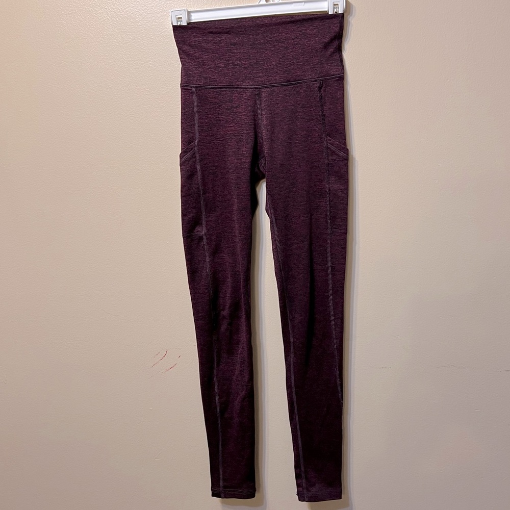 Aerie Chill Play Move Leggings, Women’s Size XS Burgundy/Black Heather